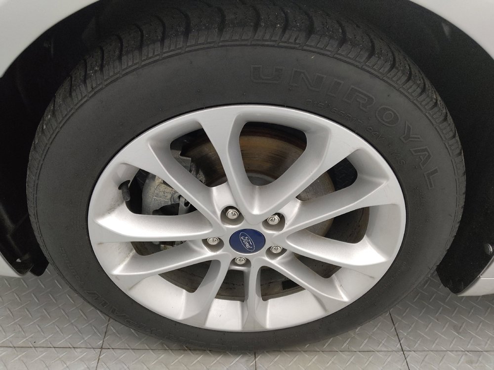 Used 2019 Ford Fusion SE image 31