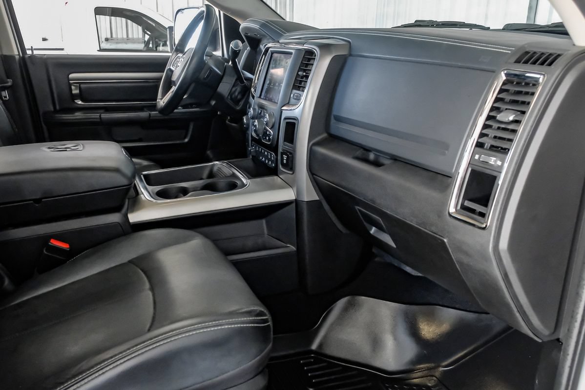 Used 2018 RAM 2500 Laramie w/ Sport Appearance Group AWD/4WD image 13