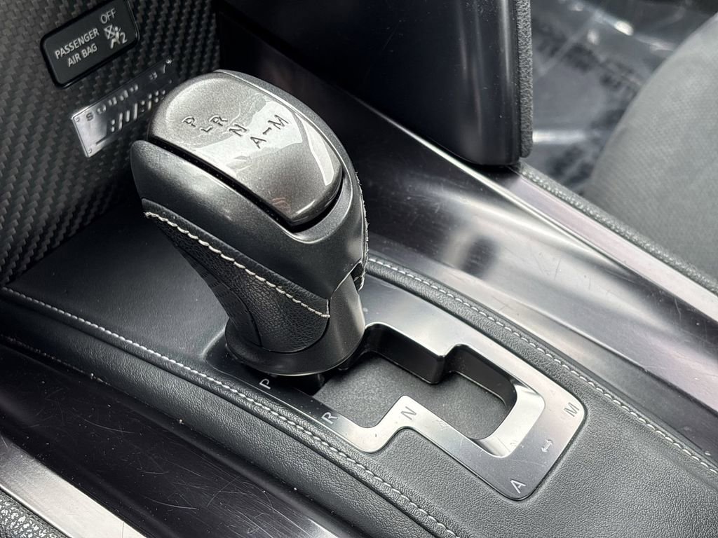 Used 2015 Nissan GT-R Premium AWD/4WD image 23