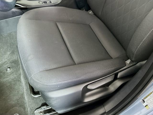 Used 2023 Toyota Corolla LE image 21