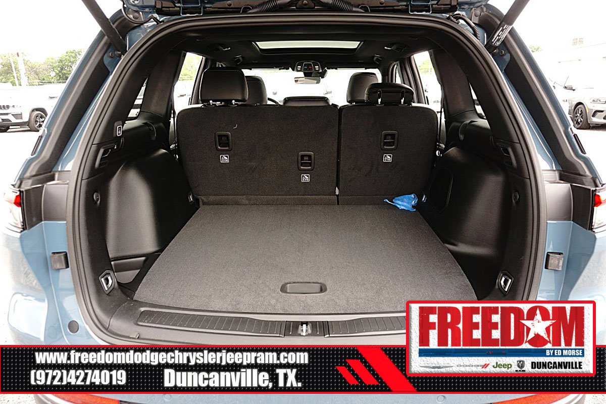 New 2026 Jeep Grand Cherokee Limited w/ Limited Altitude Package RWD image 43