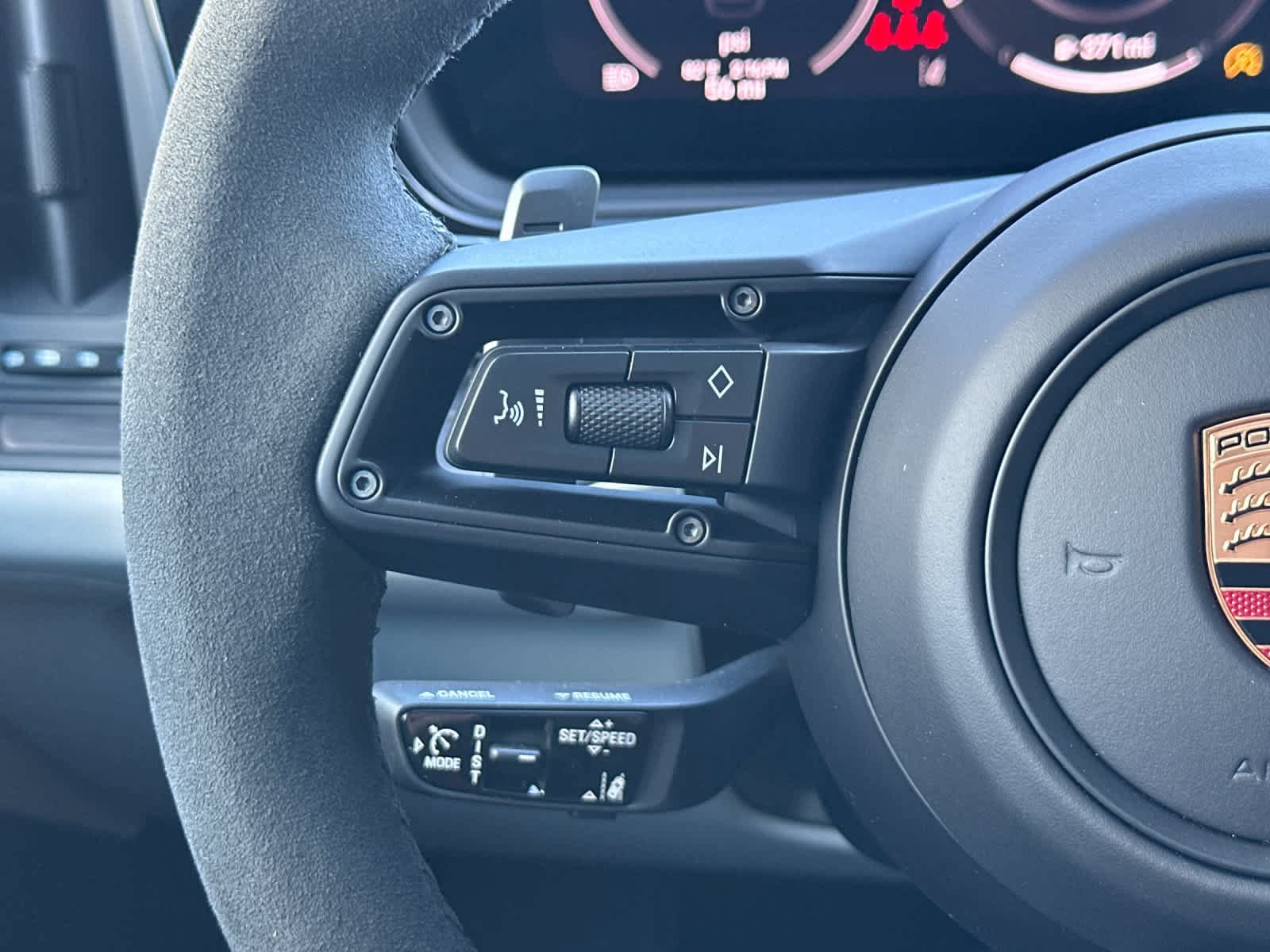 New 2026 Porsche Cayenne GTS AWD/4WD image 28
