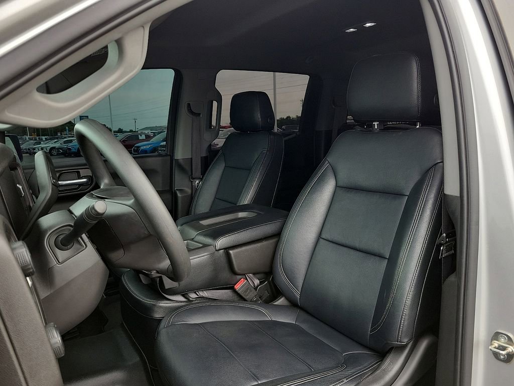 Used 2020 Chevrolet Silverado 1500 Custom Trail Boss w/ Custom Convenience Package AWD/4WD image 11