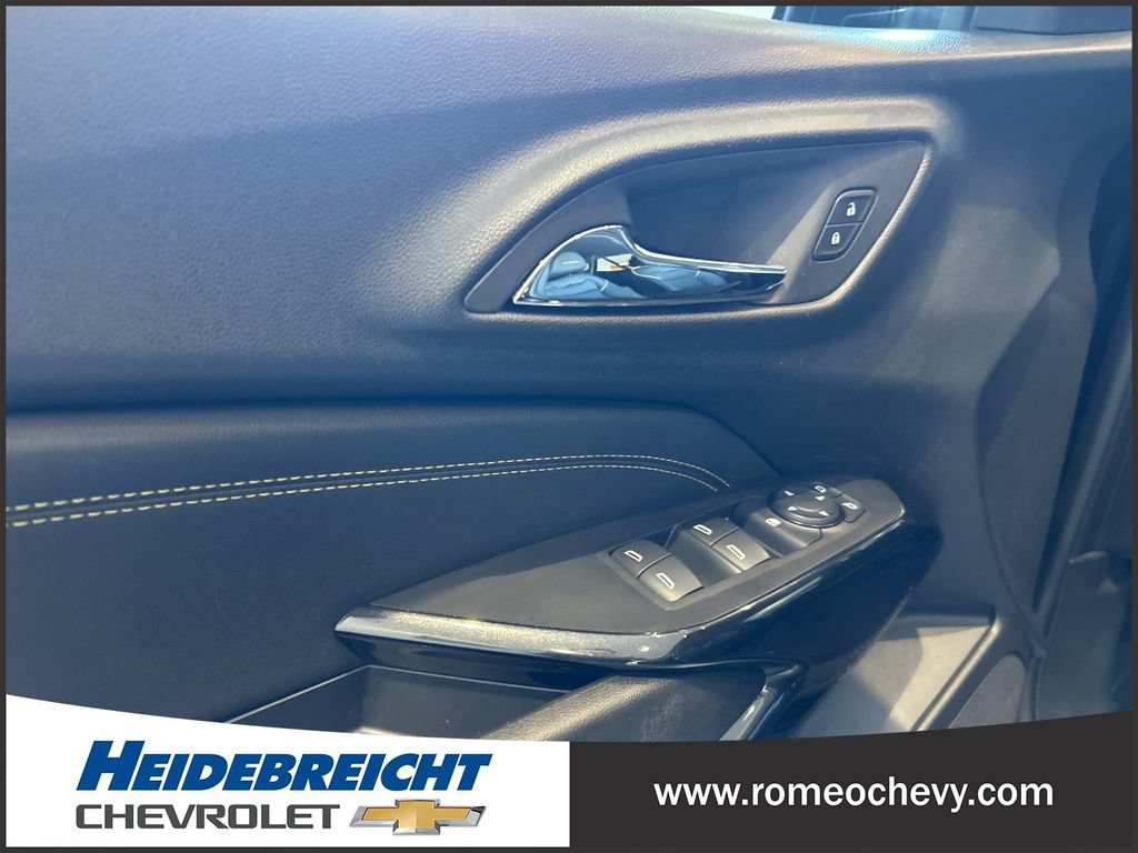 Used 2024 Chevrolet Trax ACTIV w/ Sunroof Package FWD image 11