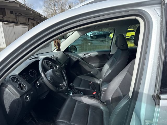 Used 2016 Volkswagen Tiguan SE image 16