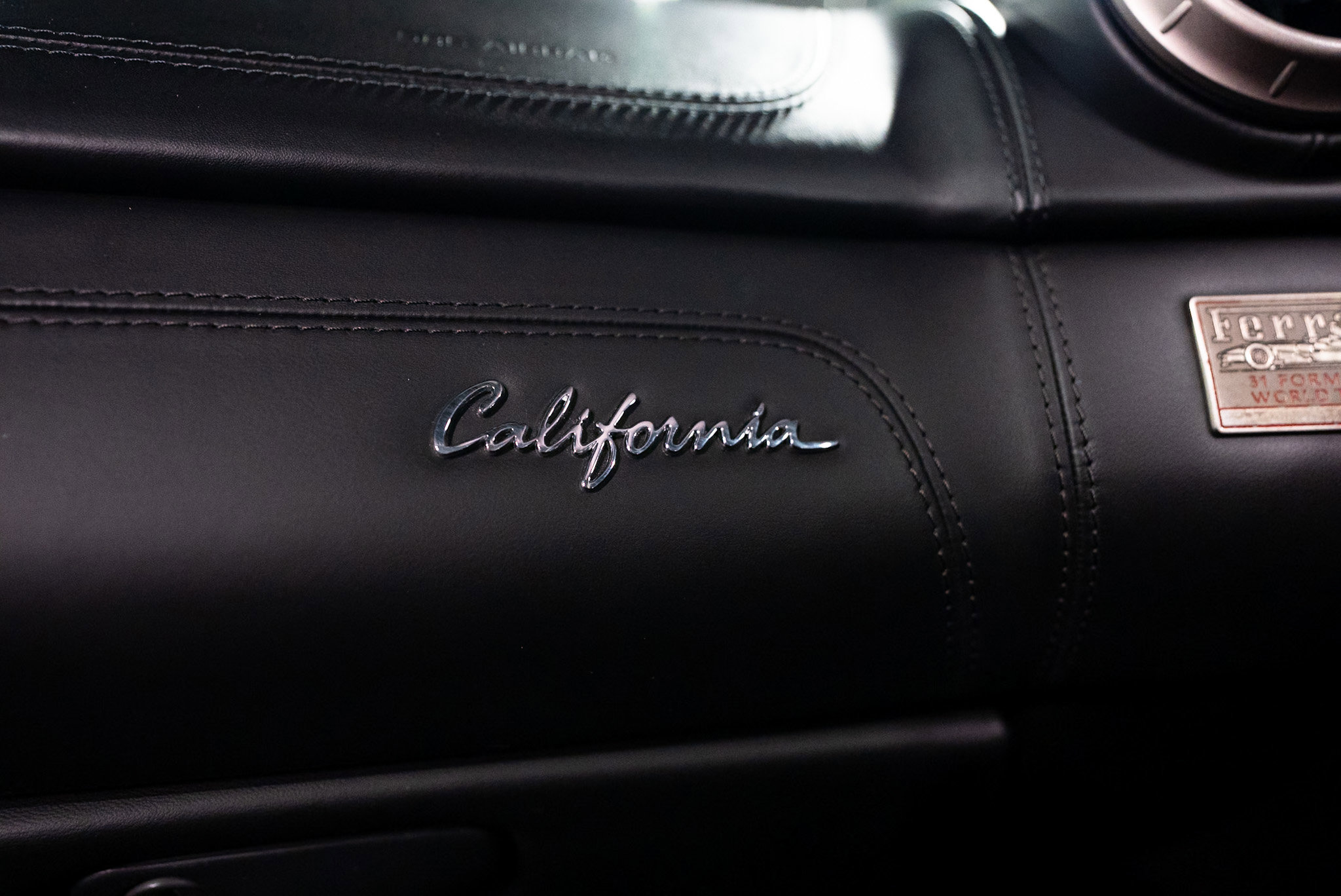 Used 2012 Ferrari California image 33