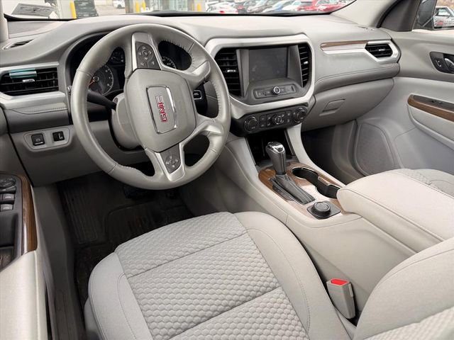 Used 2019 GMC Acadia SLE image 11