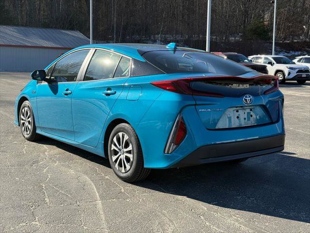 Certified 2021 Toyota Prius Prime LE image 3