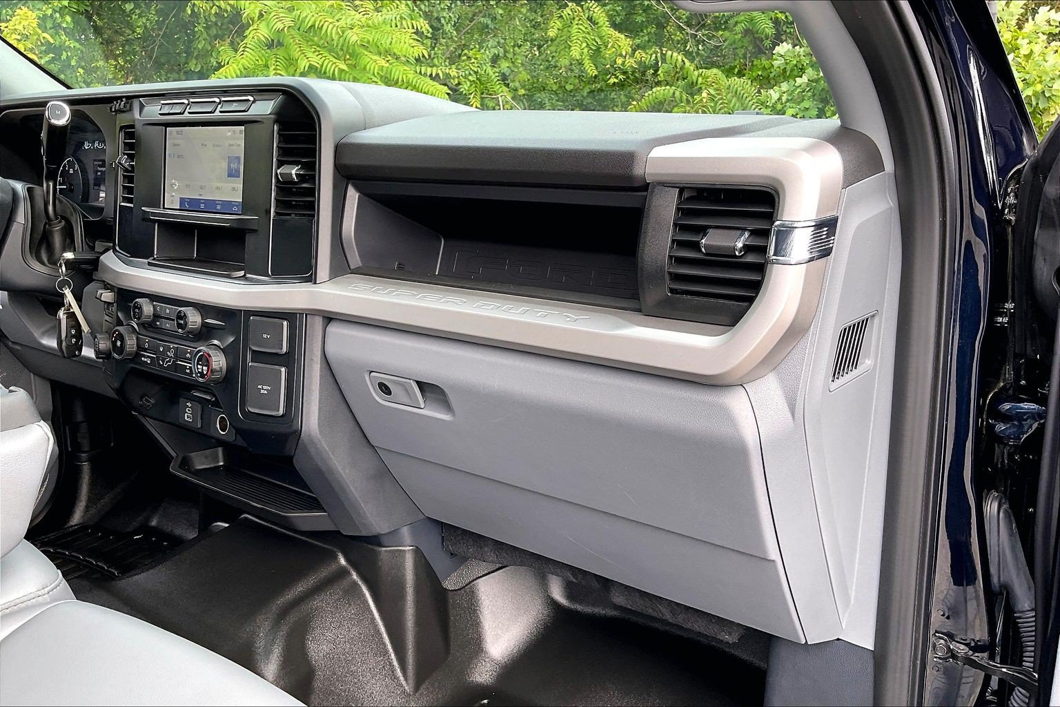 Used 2024 Ford F350 XL w/ 360-Degree Camera Package RWD image 14