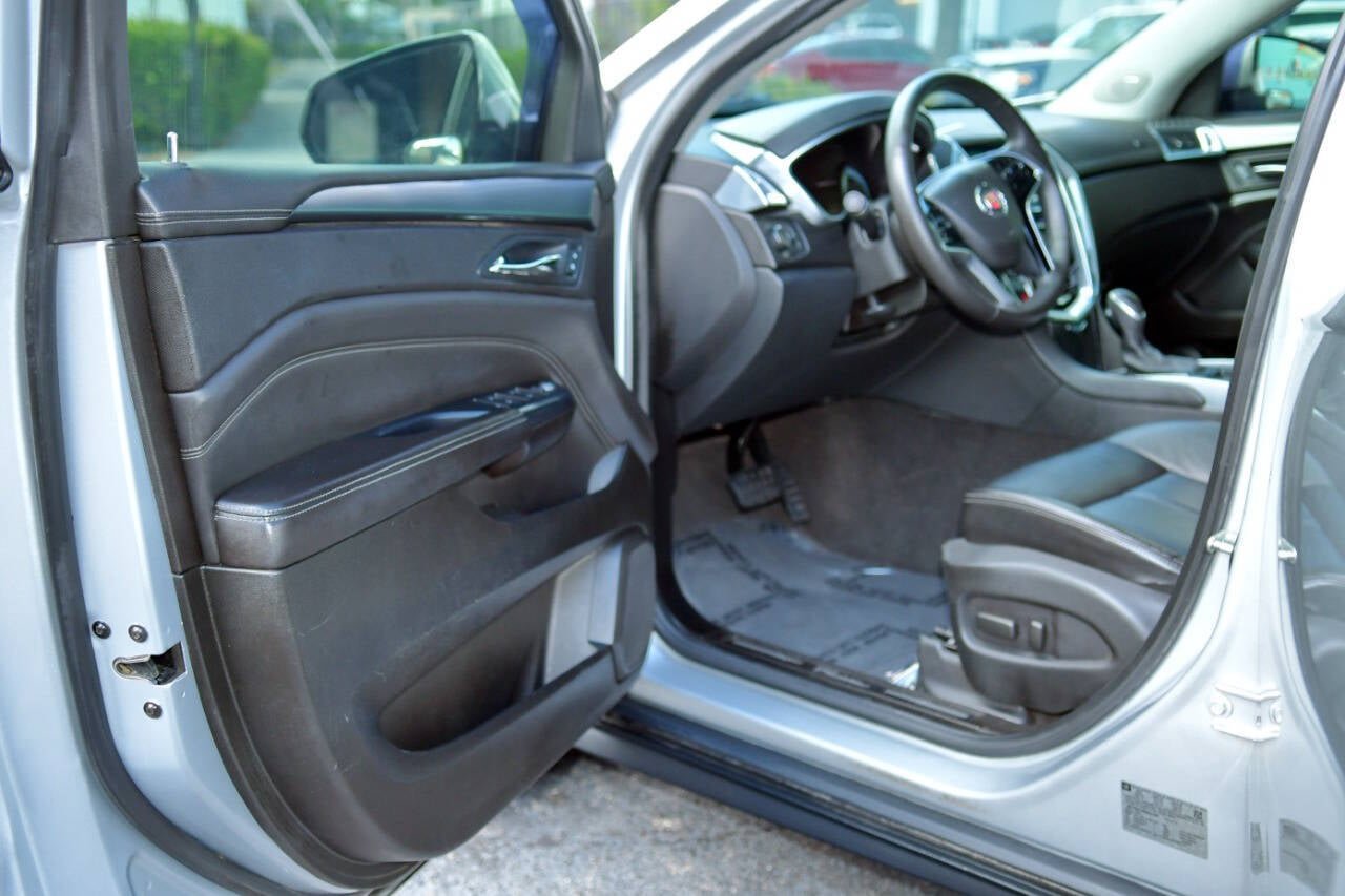 Used 2013 Cadillac SRX Base 4dr SUV image 17