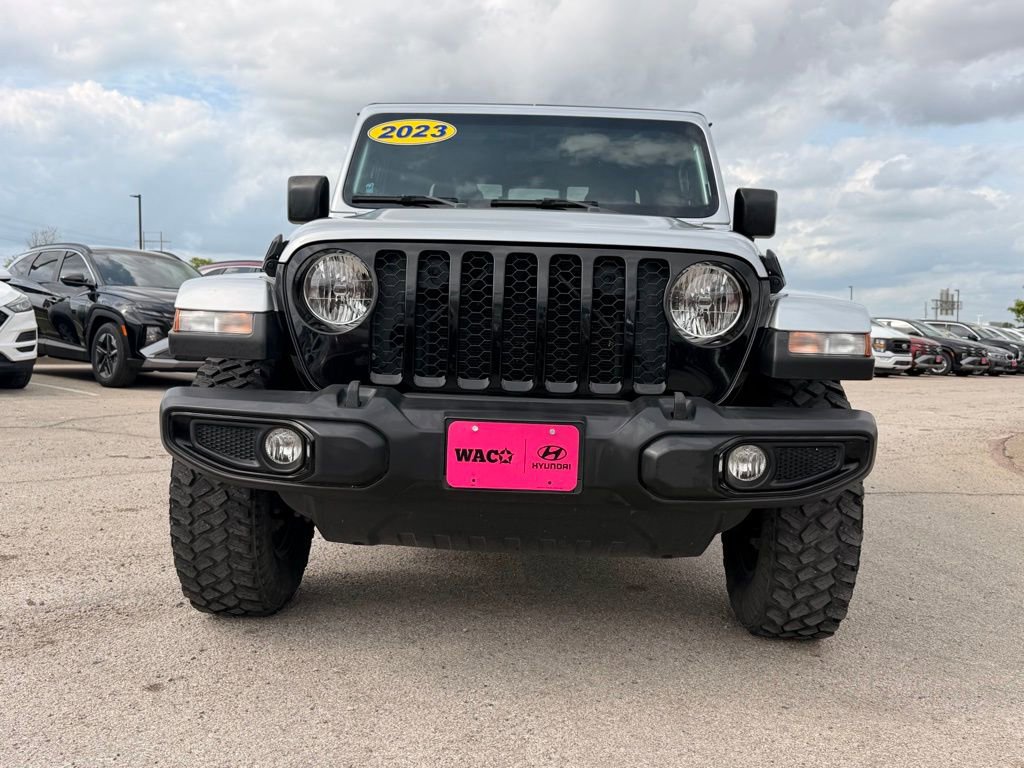 Used 2023 Jeep Gladiator Willys image 2