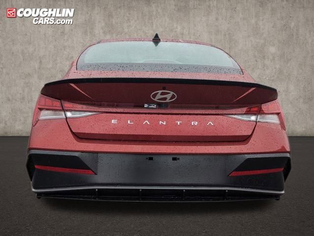 New 2026 Hyundai Elantra SEL Sport image 7