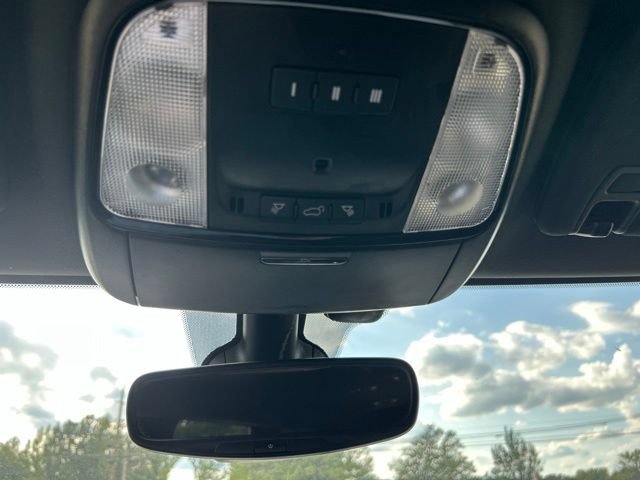 Used 2024 Dodge Durango GT RWD image 14