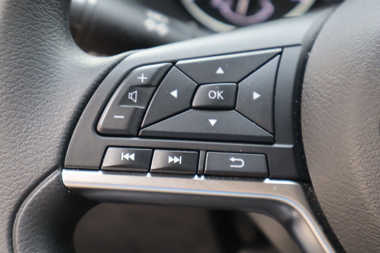 Used 2023 Nissan Sentra SV FWD image 12