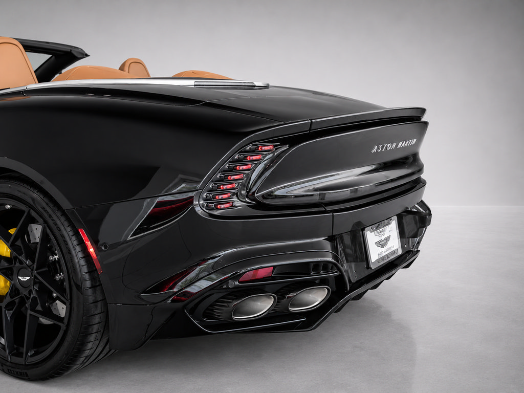 New 2026 Aston Martin Vanquish Convertible RWD image 8
