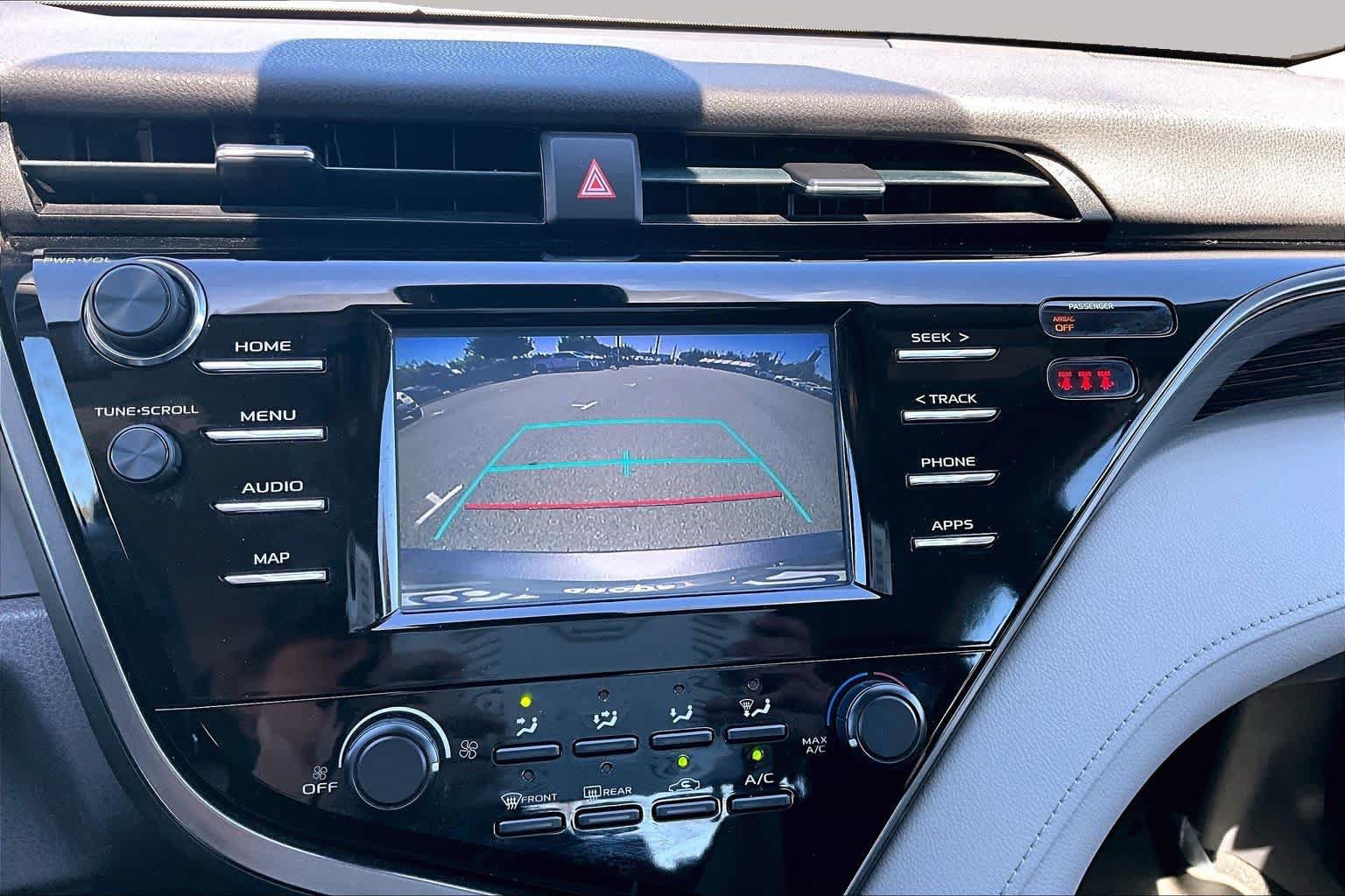 Used 2019 Toyota Camry LE FWD image 26