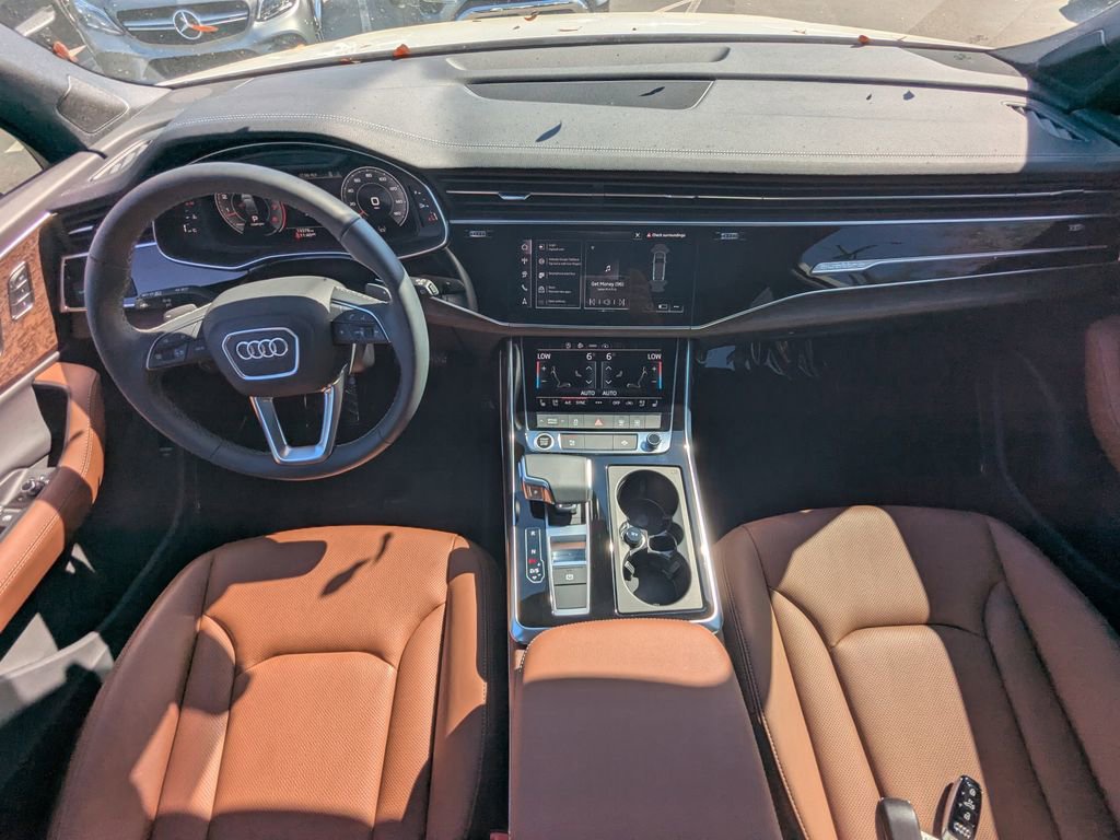Used 2025 Audi Q7 3.0T Premium Plus w/ Premium Plus Package image 2