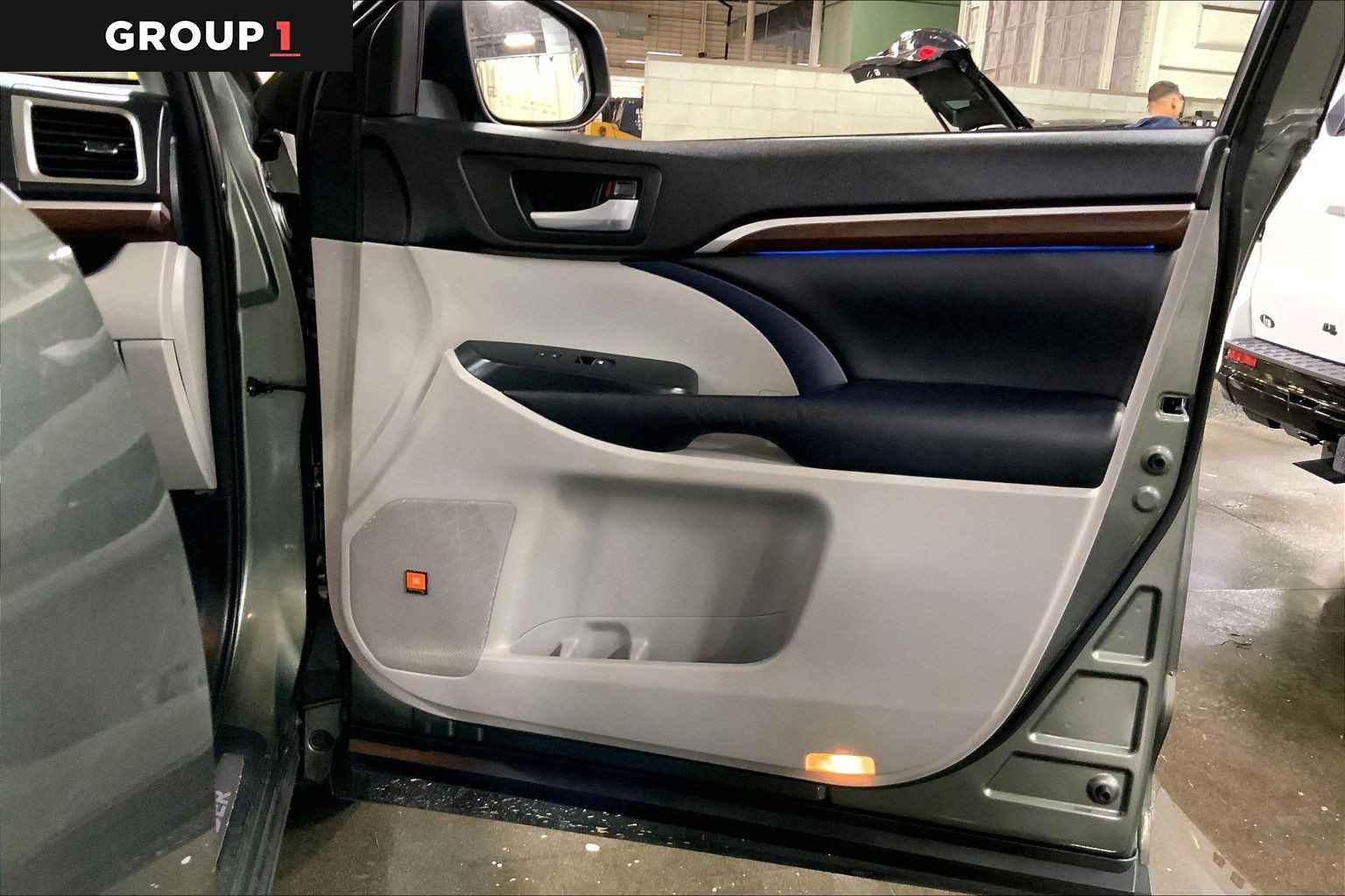 Used 2016 Toyota Highlander Limited Platinum image 22