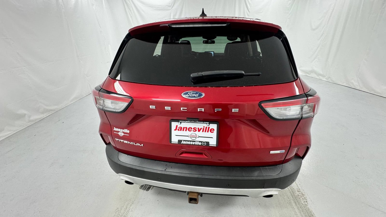 Used 2020 Ford Escape Titanium AWD/4WD image 4