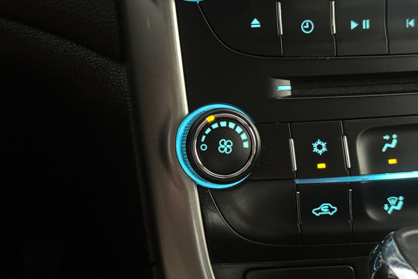 Used 2016 Chevrolet Malibu LT w/ Power Convenience Package FWD image 29