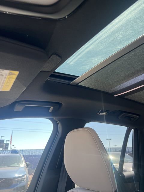 New 2026 Volvo XC90 B5 Core w/ Protection Package Premier image 20