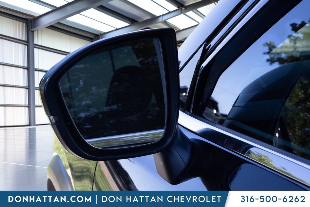 Used 2023 Nissan Pathfinder SL AWD/4WD image 29
