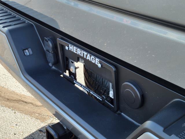 Used 2023 Chevrolet Silverado 1500 Custom AWD/4WD image 23