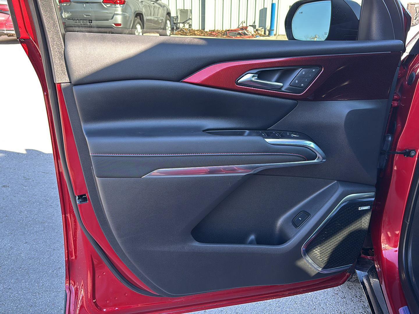 Used 2025 Chevrolet Traverse RS w/ LPO, Floor Liner Package image 14