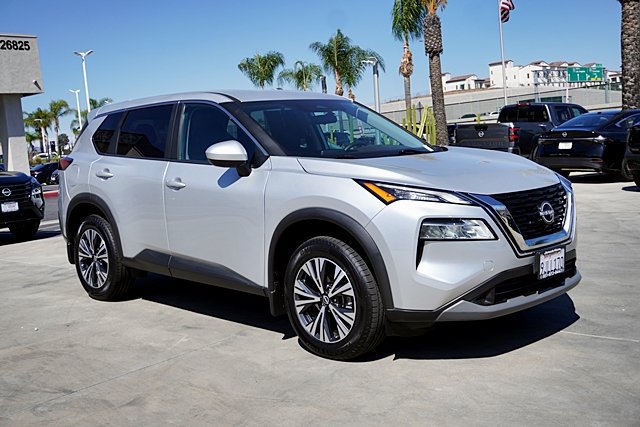 Used 2023 Nissan Rogue SV FWD image 1