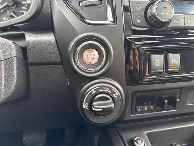 Used 2023 Nissan Titan PRO-4X w/ Pro-4x Convenience Package AWD/4WD image 33