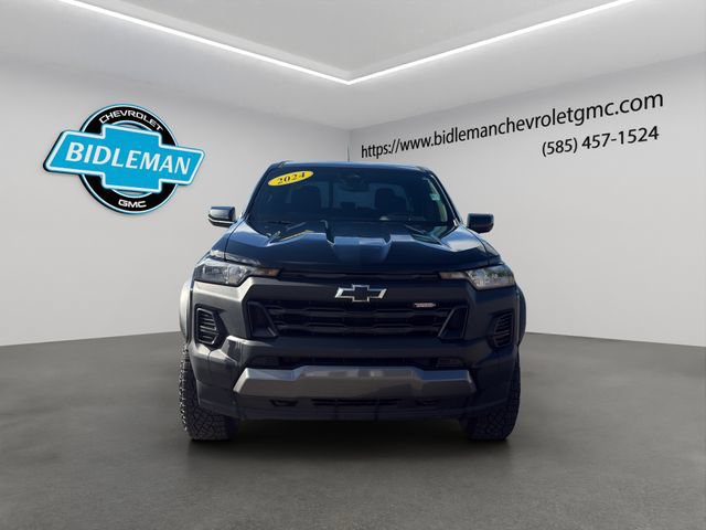 Used 2024 Chevrolet Colorado Trail Boss w/ Safety Package AWD/4WD image 2