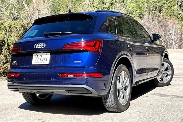 Used 2025 Audi Q5 2.0T Premium w/ Convenience Plus Package image 5