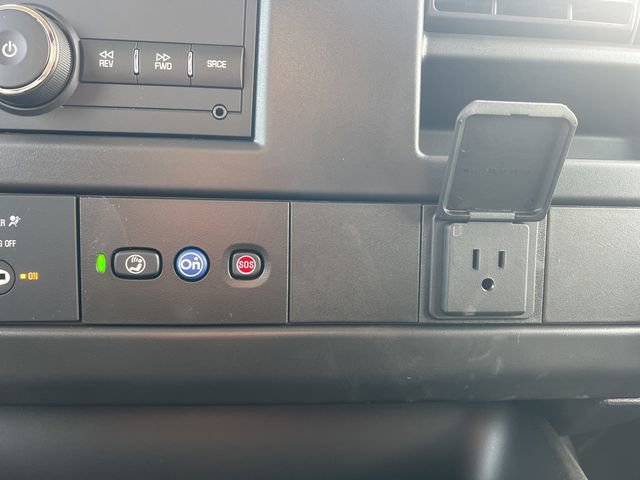 New 2025 Chevrolet Express 3500 w/ Driver Convenience Package image 17