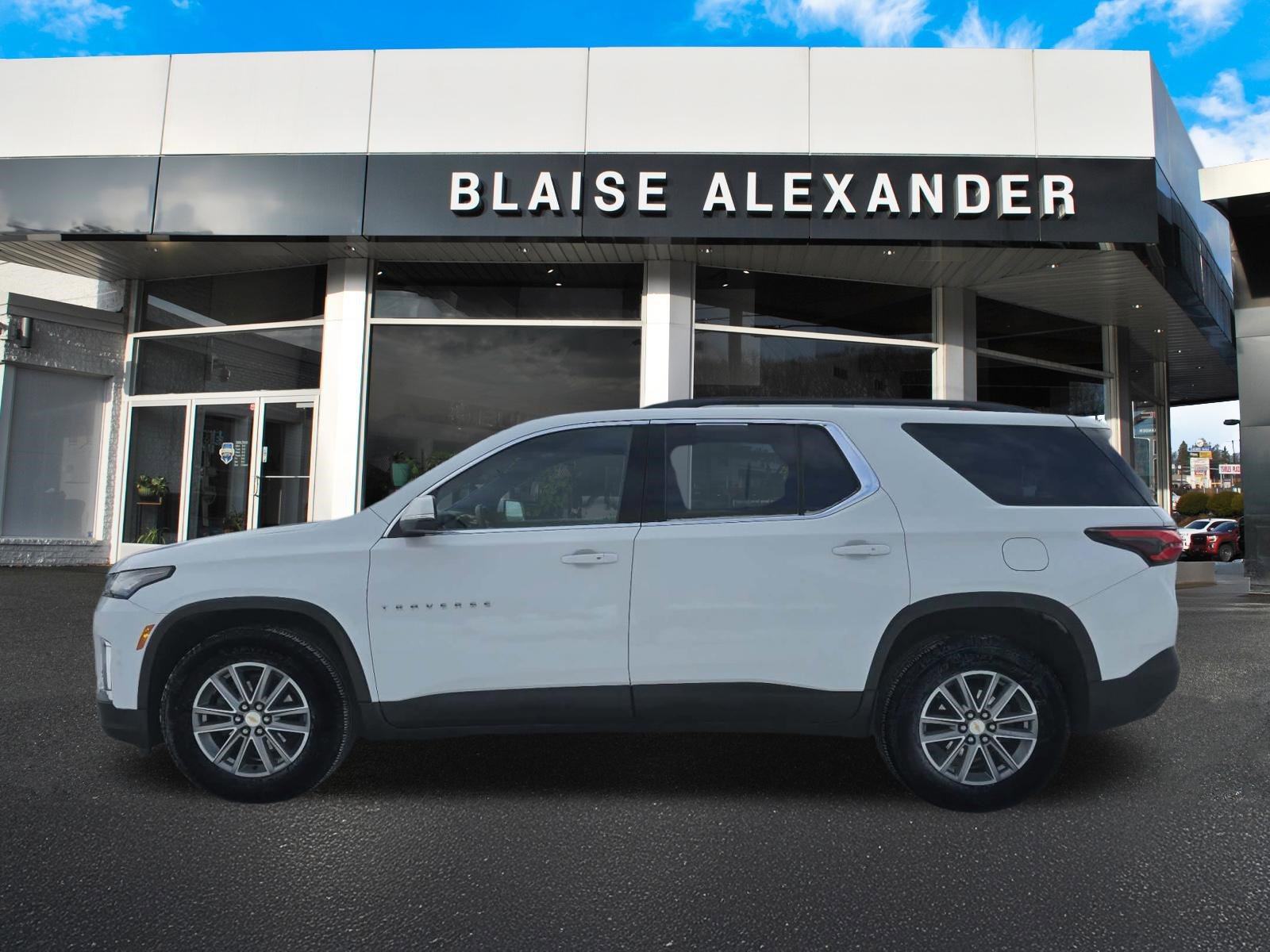 Used 2023 Chevrolet Traverse LT AWD/4WD image 6