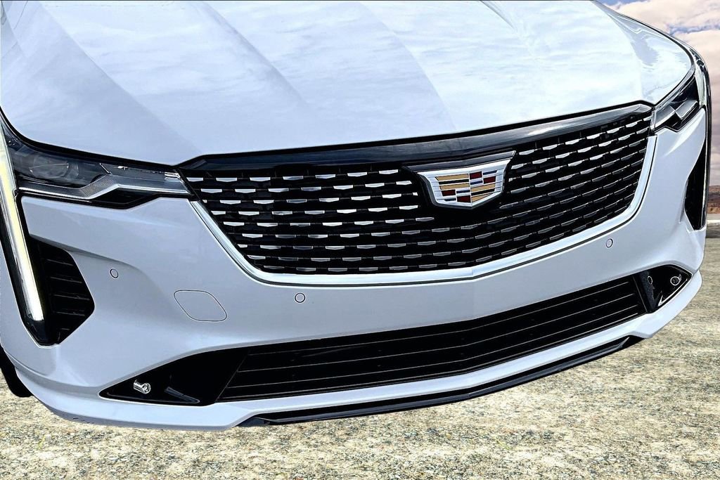 Used 2021 Cadillac CT4 Premium Luxury RWD image 32