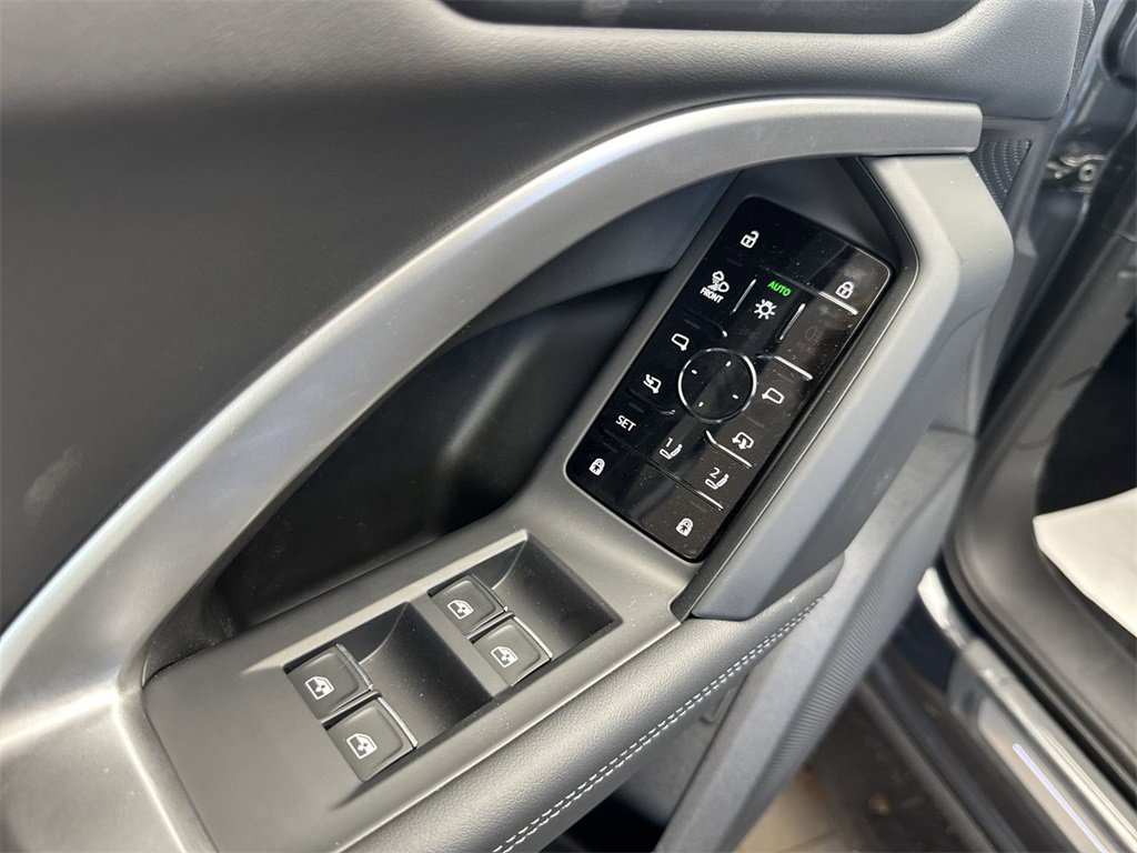 New 2025 Audi Q5 Premium Plus image 13