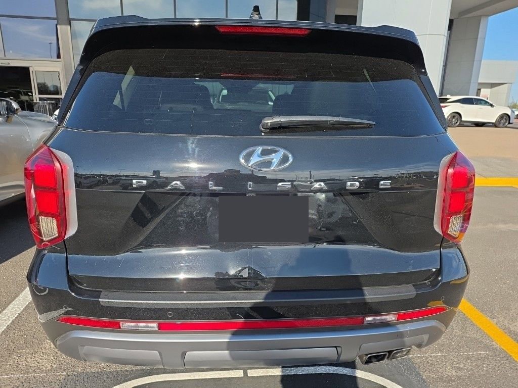 Used 2024 Hyundai Palisade SEL w/ Premium Package FWD image 5