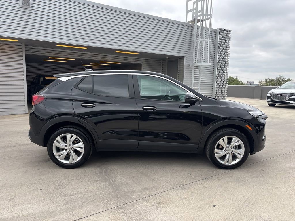 Used 2025 Buick Encore GX Preferred image 4