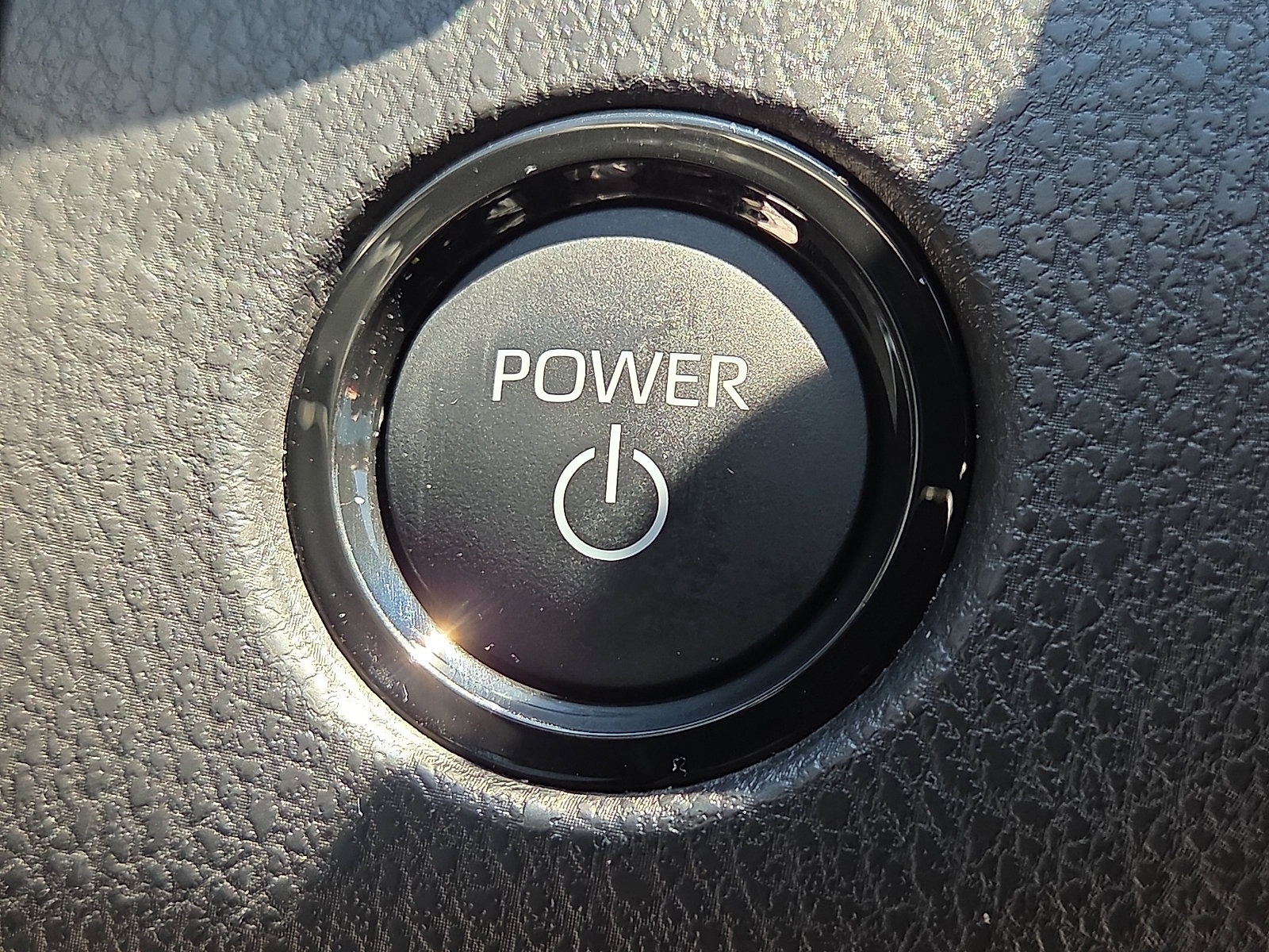 Used 2025 Toyota Camry SE w/ Convenience Package FWD image 20