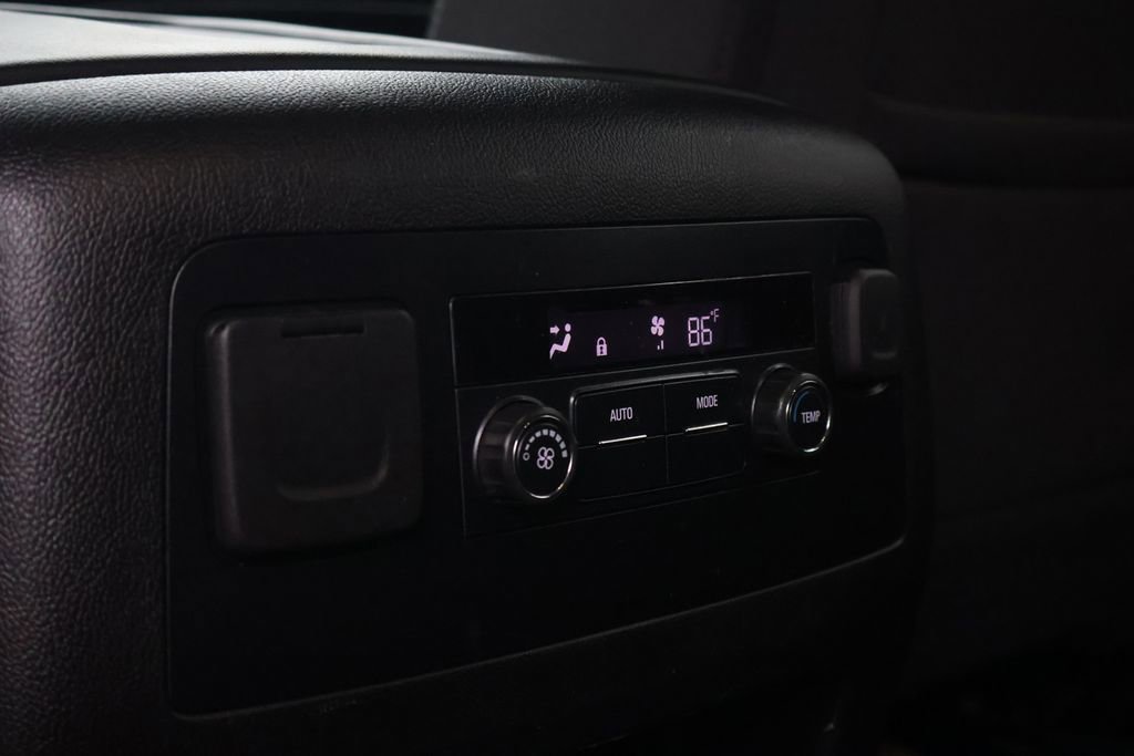 Used 2020 GMC Yukon SLE w/ Convenience Package image 40