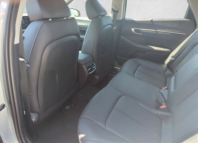 Certified 2025 Hyundai Sonata Limited FWD image 18