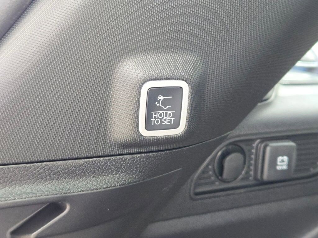 New 2025 Jeep Grand Cherokee Limited w/ MOPAR Finishing Package image 15