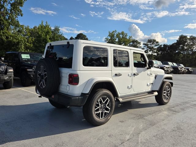 New 2026 Jeep Wrangler Unlimited Sahara AWD/4WD image 9