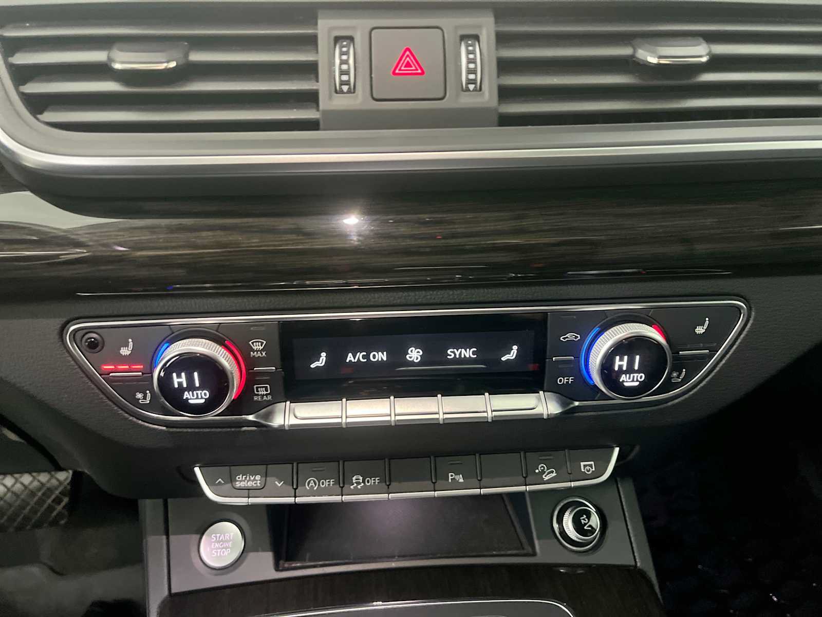 Used 2018 Audi Q5 2.0T Premium Plus AWD/4WD image 23