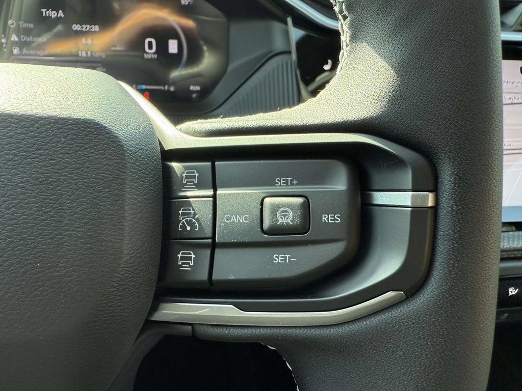 New 2026 Jeep Cherokee Overland w/ Advanced Pro Tech Group AWD/4WD image 23