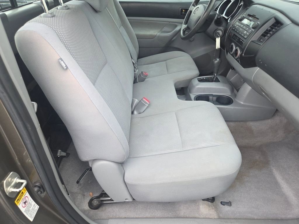 Used 2010 Toyota Tacoma 2WD Regular Cab image 6