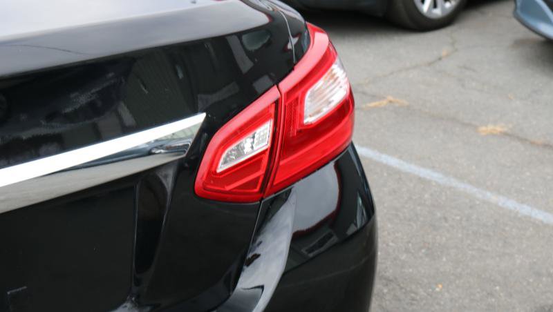 Used 2017 Nissan Altima 2.5 S w/ Power Driver Seat Package image 6