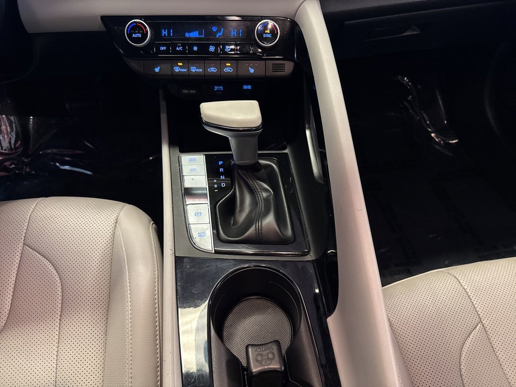 Used 2021 Hyundai Elantra Limited image 37