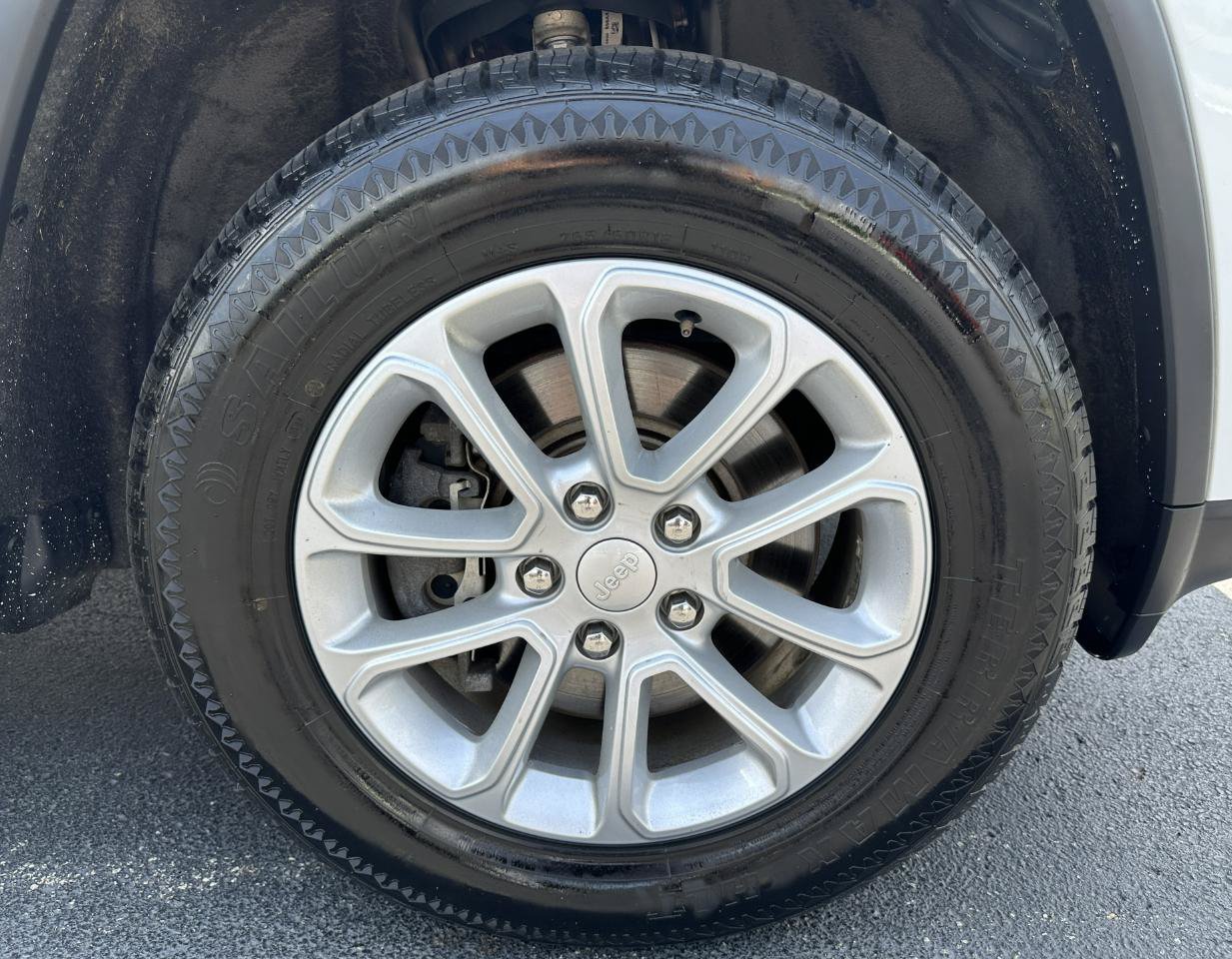 Used 2021 Jeep Grand Cherokee Laredo X AWD/4WD image 74