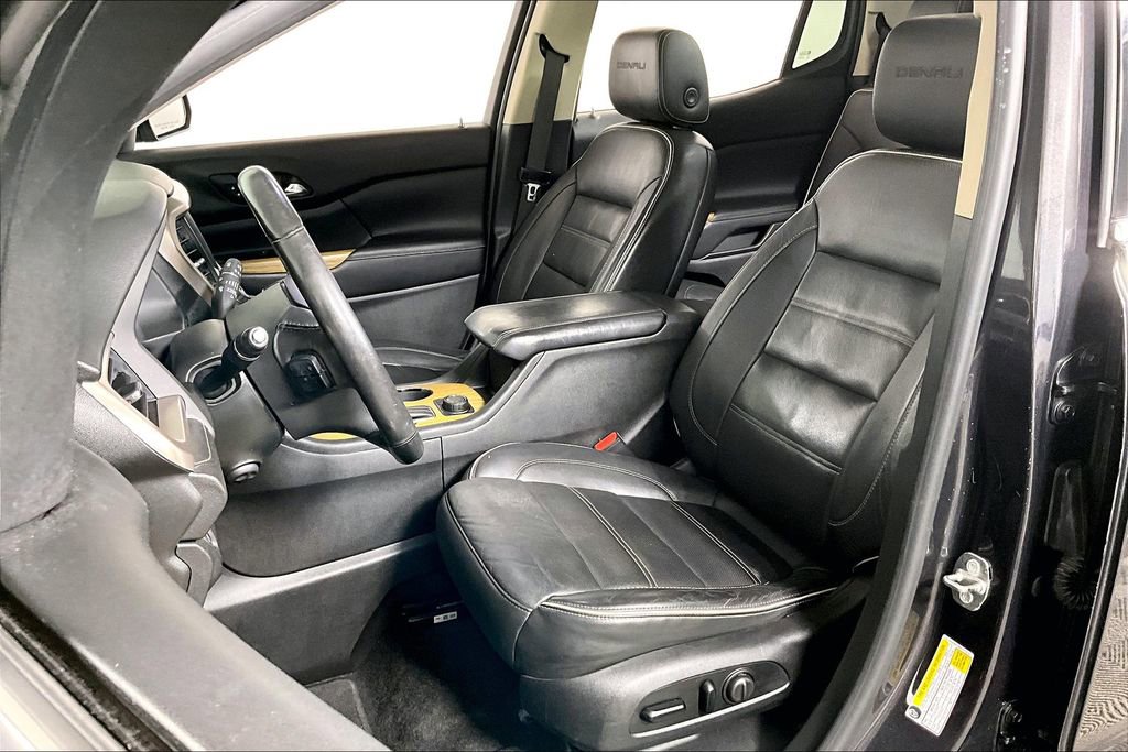 Used 2017 GMC Acadia Denali w/ Technology Package image 24